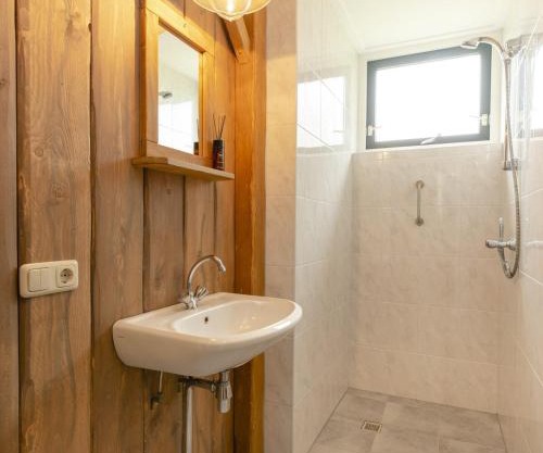 5 person baby & children bungalow