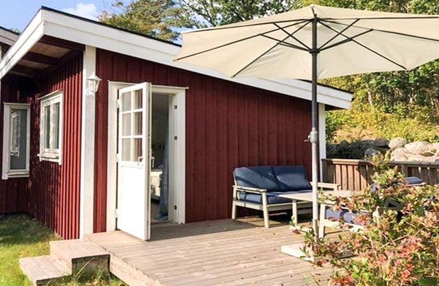 5 person holiday home in FJÄLLBACKA
