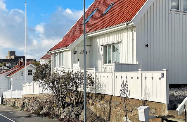 5 person holiday home in MARSTRAND