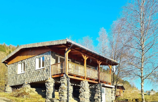 5 person holiday home in LONEVÅG-By Traum