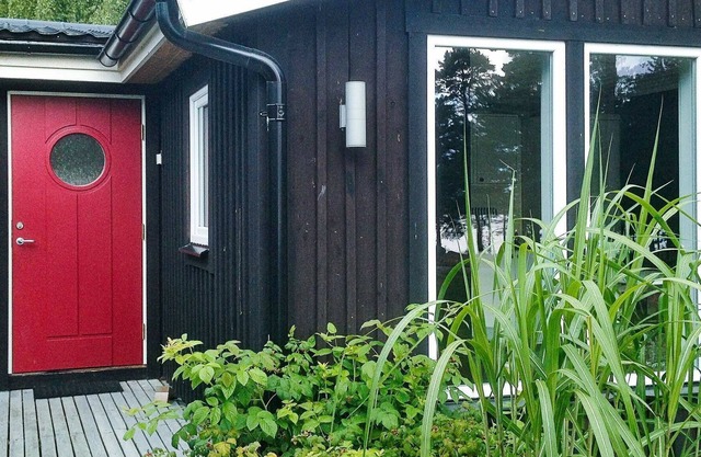 5 person holiday home in Mönsterås