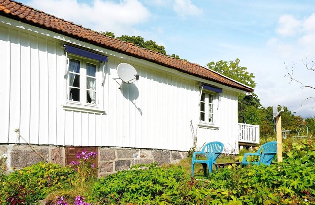 5 person holiday home in FISKEBÄCKSKIL-By Traum