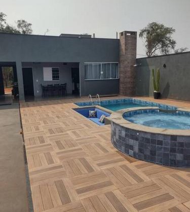 5 pessoas,casa aconchegante com piscina e jacuzzi