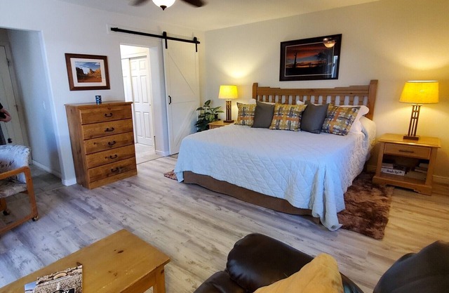'5-Star Accommodation'-Pristine Sun City Golf Community