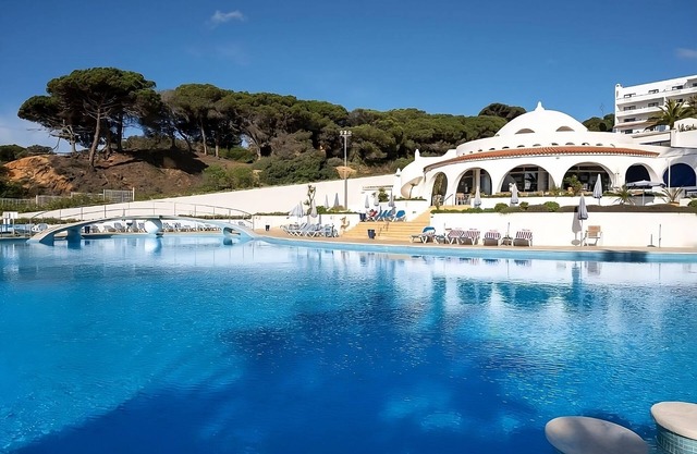 5-Star Beachfront Resort in Oura Beach! 4 Homely Units, Indoor and Outdoor Pool