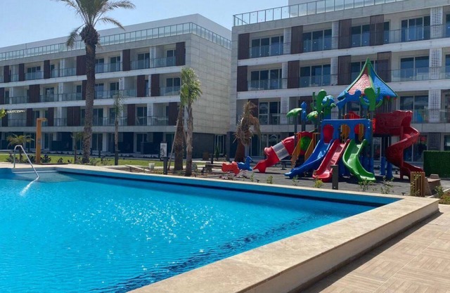5 star Courtyard hotel