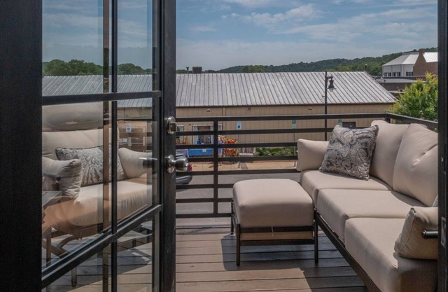 5 Star Flat in Downtown Trussville