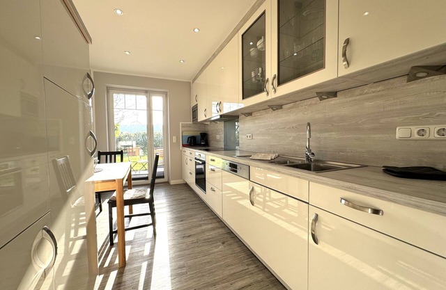 5-star Kornblume vacation apartment with terrace & large garden