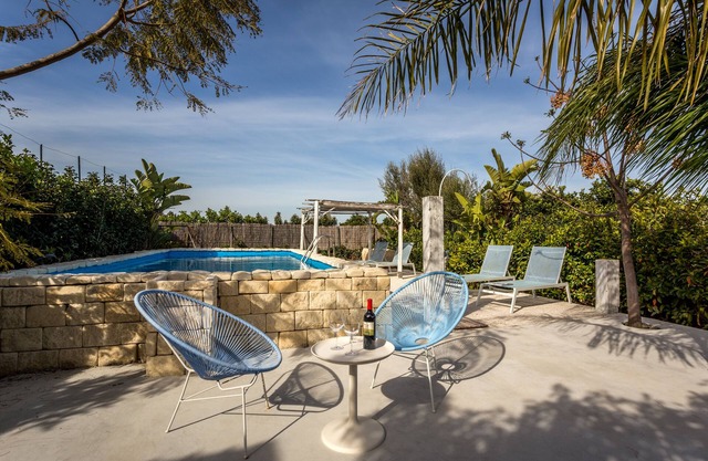 50 Sqm Flat With Private Pool + Internet WiFi