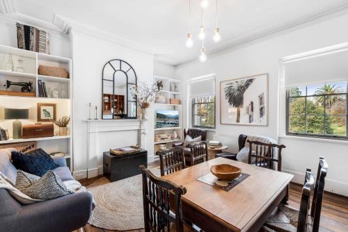 55 Davey Townhouse 2, Salamanca on your doorstep