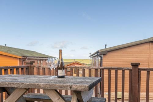 56 Meadow View Lodge - 3 Bed-Sleeps 6-TJS56MV