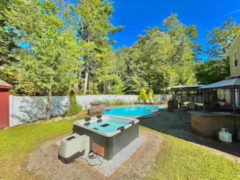 5BD Home w Heated Pool by Track