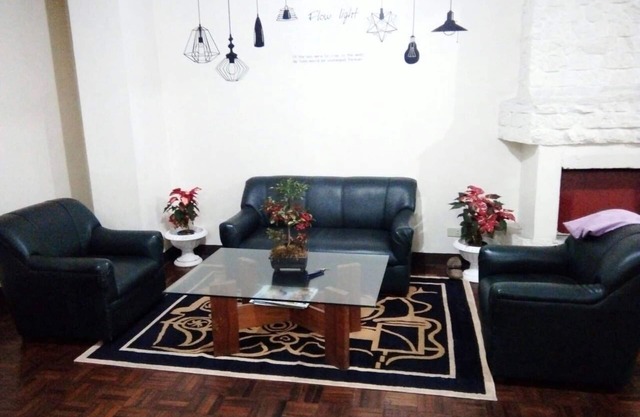 5br Town house Condo