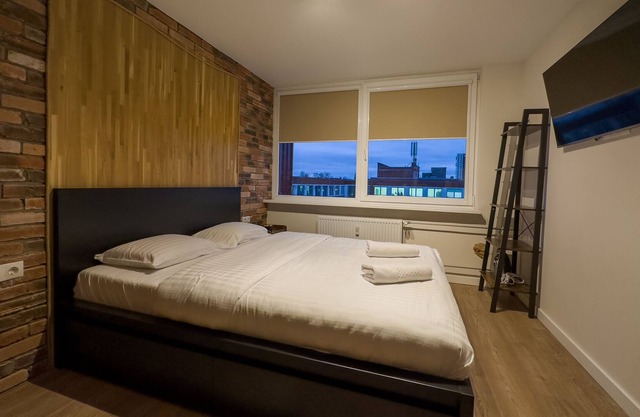 5minutes to Oldtown! Studio w/washer & dishwasher