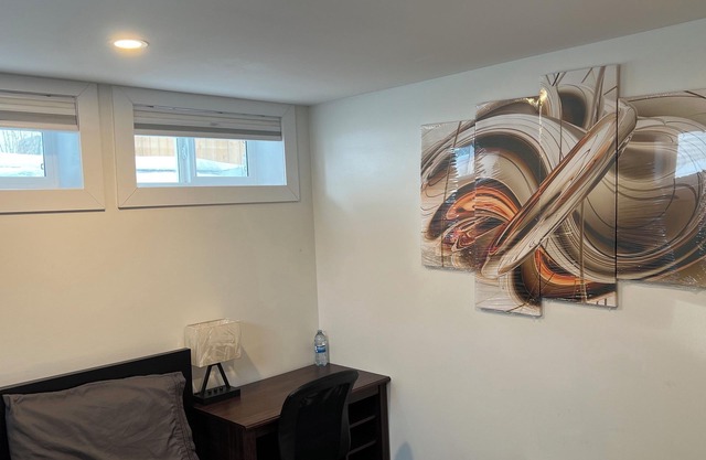 #6 (5 STAR ROOM) Safe/California {5kms 4m Airport}