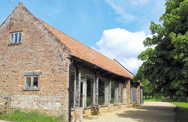 6 bedroom accommodation in Oxborough