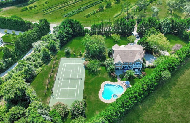 6 Bedroom Bridgehampton Estate, Private Tennis, Minutes from Ocean Beaches
