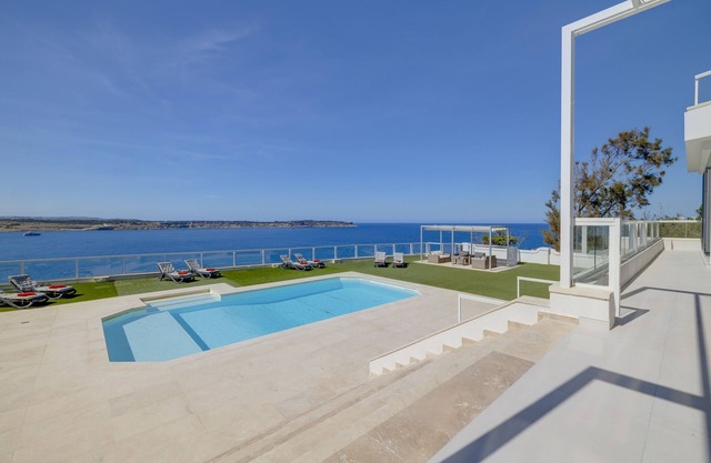 6 Bedroom Luxury Villa with pool and magnificent views of the Mediterranean