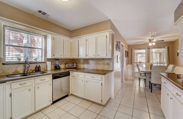 6-Bedroom Sanctuary w Pool: 30 Mins Downtown PG
