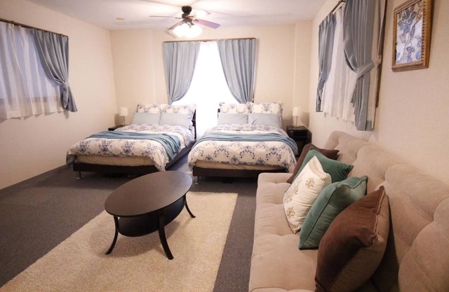 6 minutes by train from Shinjuku station Free Wi/Nakano-ku Tokyo