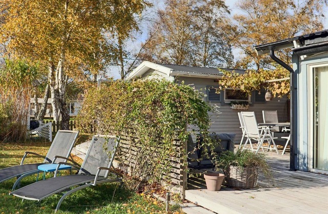 6 person holiday home in Skummeslövsstrand