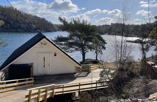 6 person holiday home in Rubbestadneset