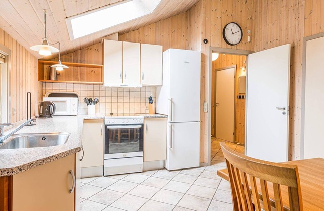 6 person holiday home in Blåvand