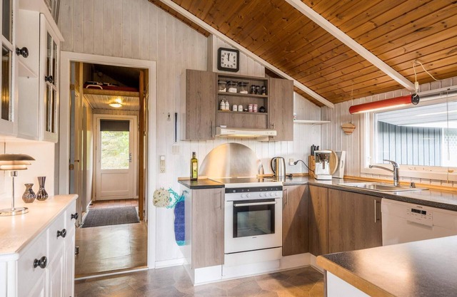 6 person holiday home in Blåvand
