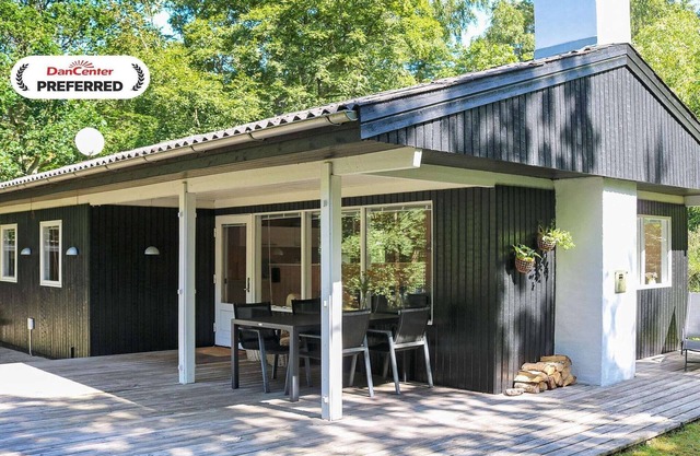 6 person holiday home in Hadsund-By Traum