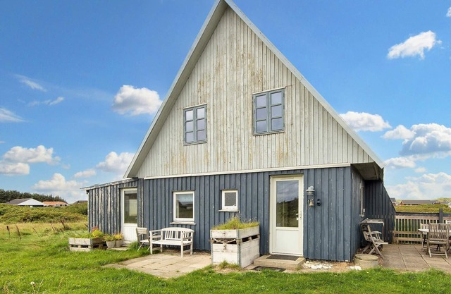 6 person holiday home in Harboøre-By Traum