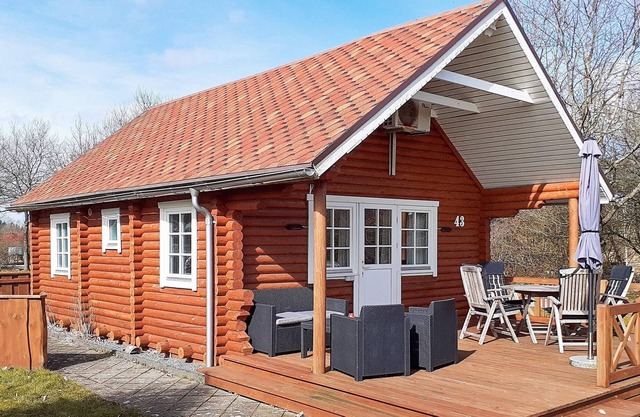 6 person holiday home in Hovborg
