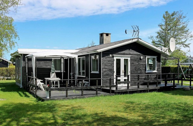 6 person holiday home in Storvorde-By Traum