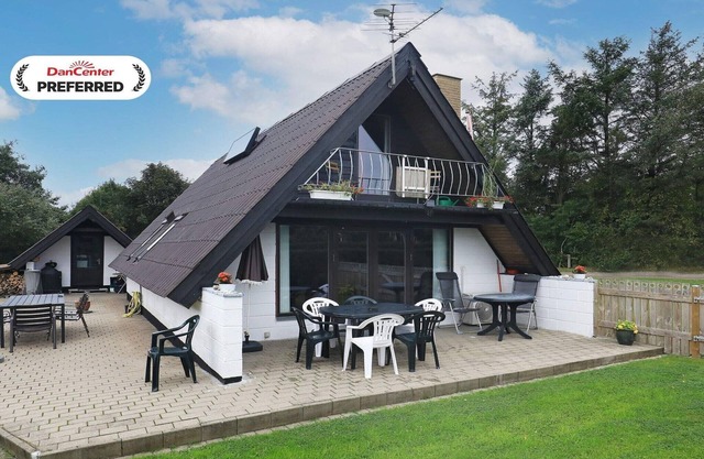 6 person holiday home in Thyholm-By Traum