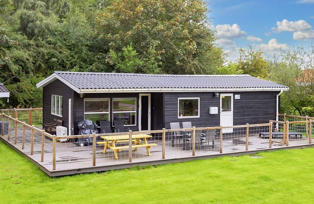 6 person holiday home in Farsø-By Traum