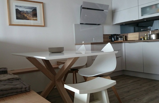60 m2 ski-in ski-out 7 persons haut Cognet Alpe d'Huez, beautiful view!