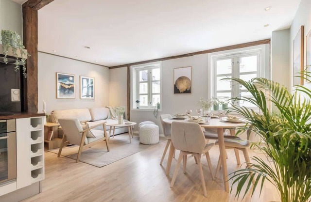 600 m from Bryggen | Renovated apartment in a former rope factory