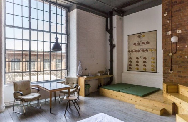 64 m² industrial-style loft in the middle of Leipzig's cotton mill