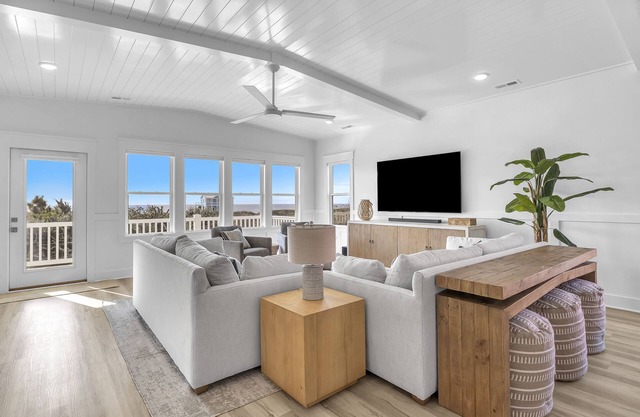 6BD New Build Ocean View with Private Pool & Elevator