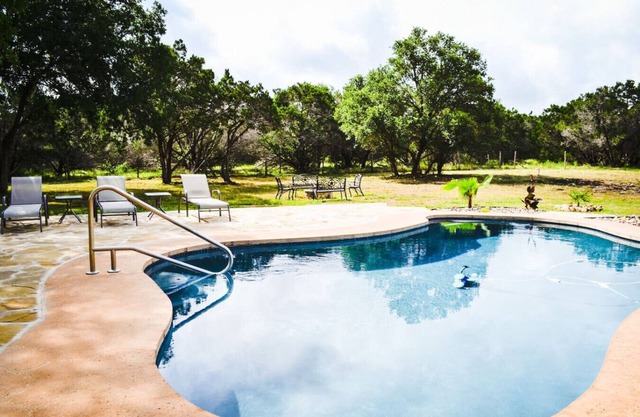 7-Acre Hill Country Haven w/POOL-Guadalupe River