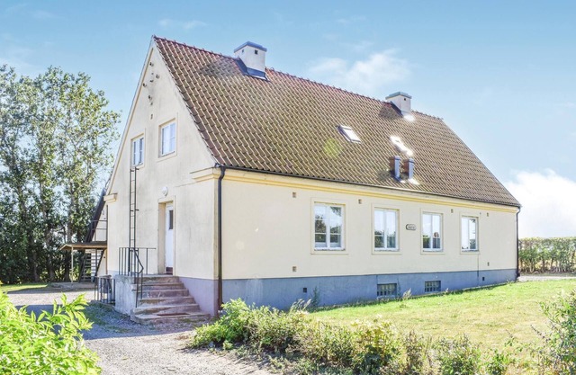 7 bedroom awesome home in Tomelilla