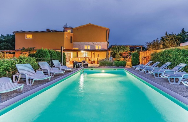 7 bedroom beautiful home in Krnica