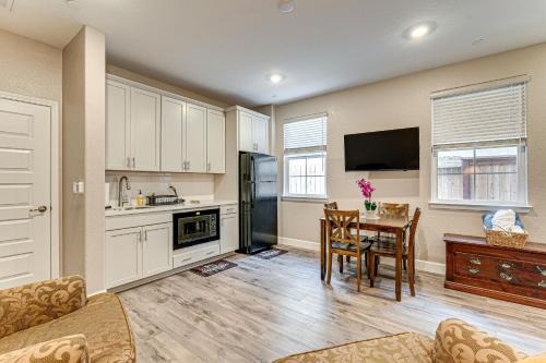 7 Mi to Folsom Lake Sacramento Area Apartment