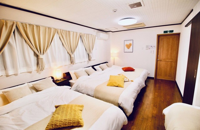 7 minutes from USJ Large group VIP class 230m 3 bathrooms 5 bedrooms 12 beds parking 7 - CRResidence Fukushima/Osaka Ōsaka