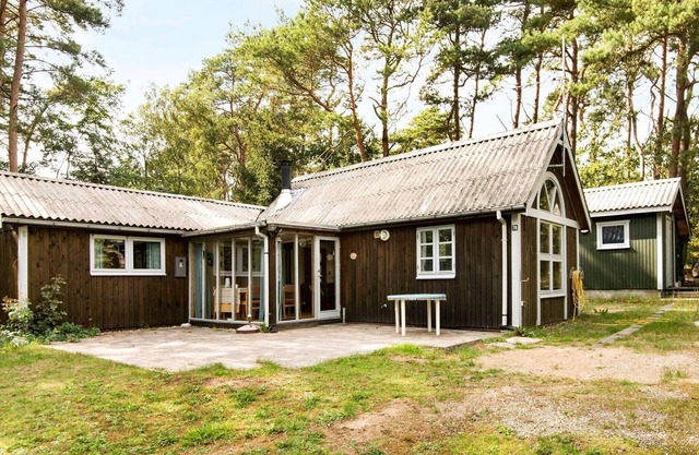 7 person holiday home in Kolind-By Traum