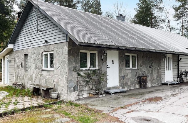 7 person holiday home in KLÄSSBOL