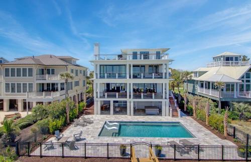 710 Ocean Boulevard AvantStay Oceanfront Private Pool Rooftop Deck