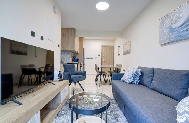 75 Prokymea- Steps from the Sea, Downtown, Balcony