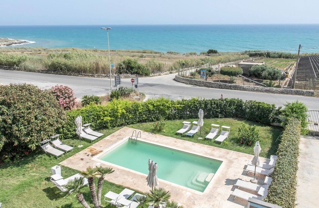 8 bedroom gorgeous home in Cava D'Aliga