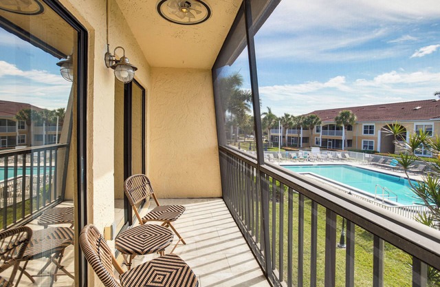 8 Mi to Beach: Modern Condo in Fort Myers!