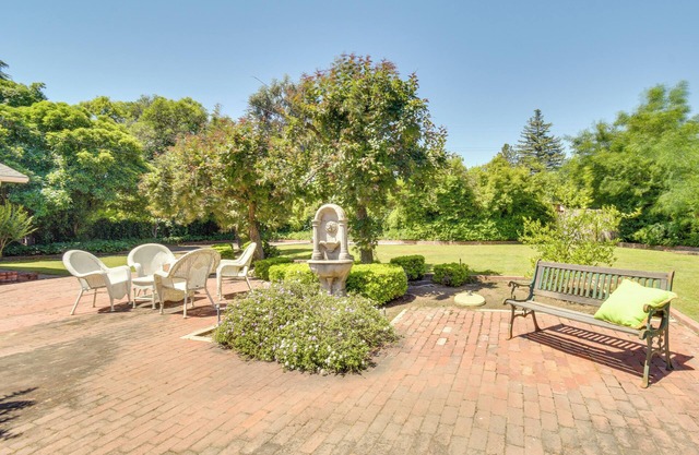 8 Mi to Dtwn: Spacious Home w/Fire Pit in Fresno!